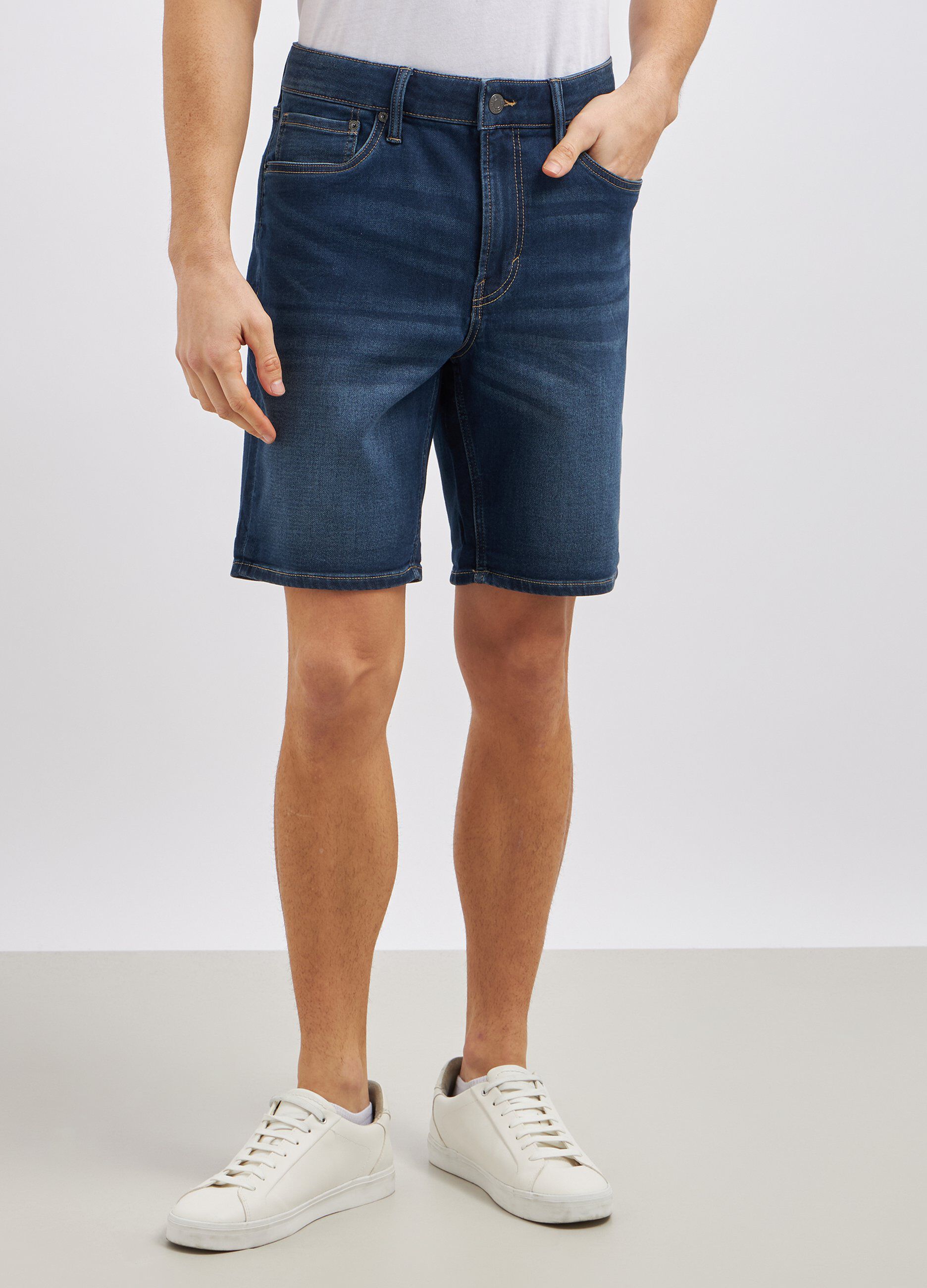 Shorts in denim di misto cotone stretch uomo_1