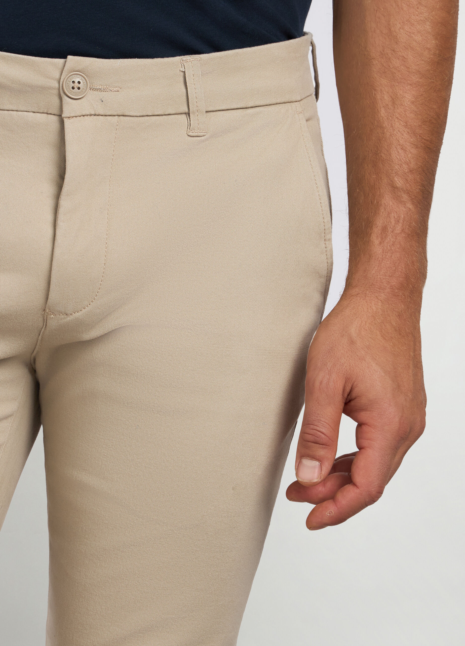 Pantaloni chino in twill stretch uomo_2