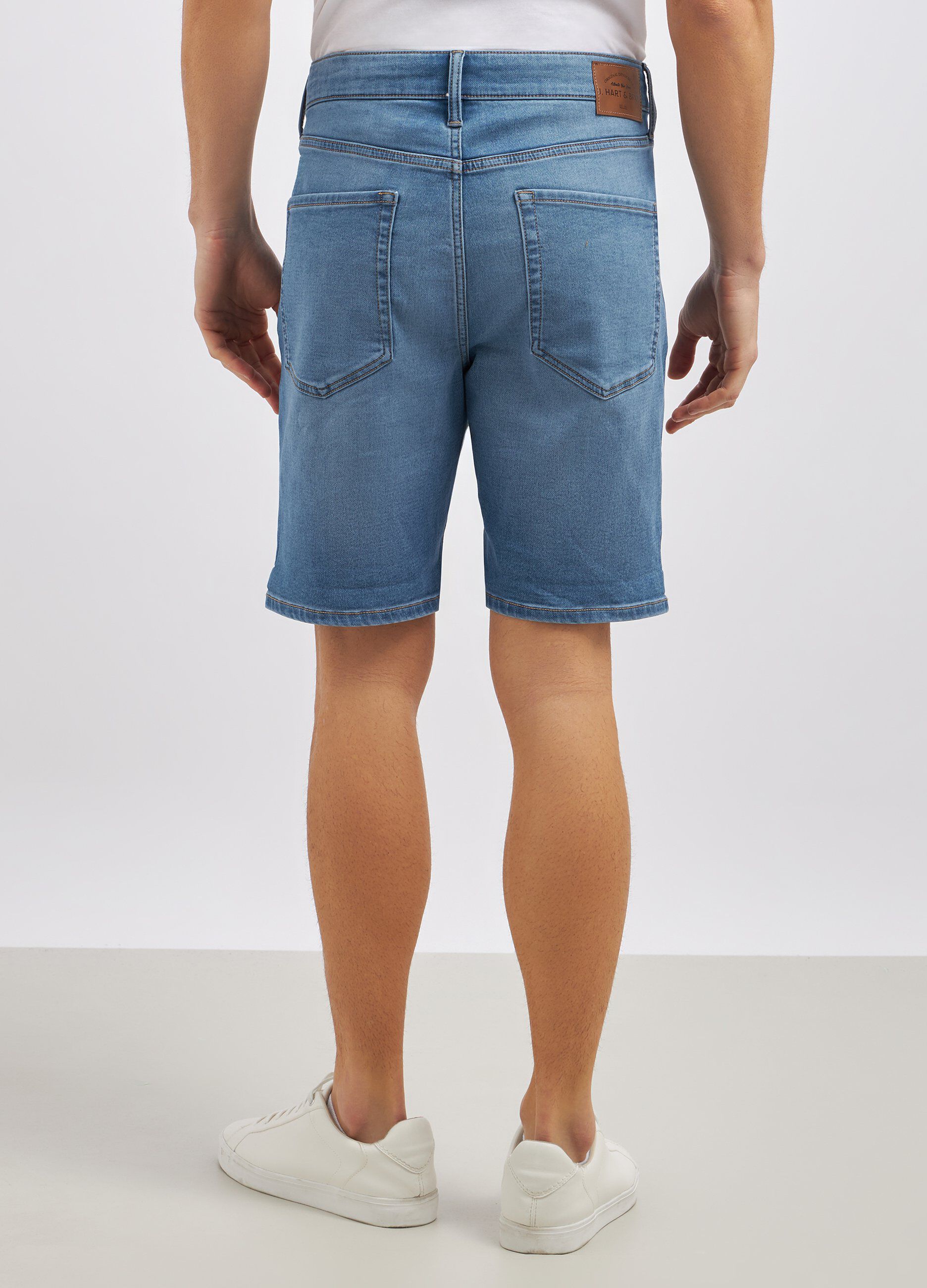Shorts in denim di misto cotone stretch uomo_2